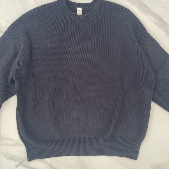 Alo Black Ribbed Sweater - Picture 5 of 8